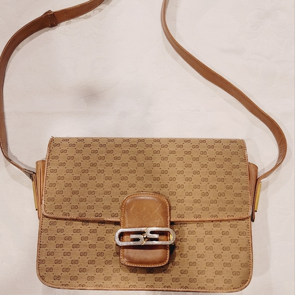 Gucci Handbags - Gucci Vintage GG Leather Monogram Box Bag